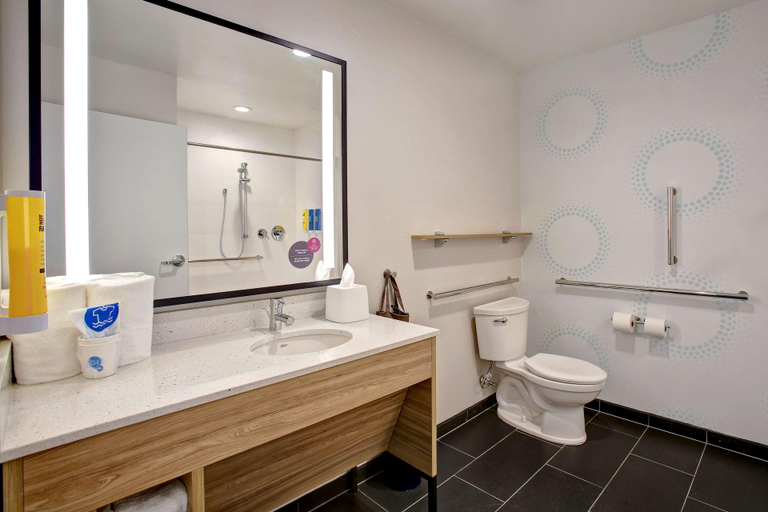 Bathroom 4, Tru by Hilton Monroe OH, Warren