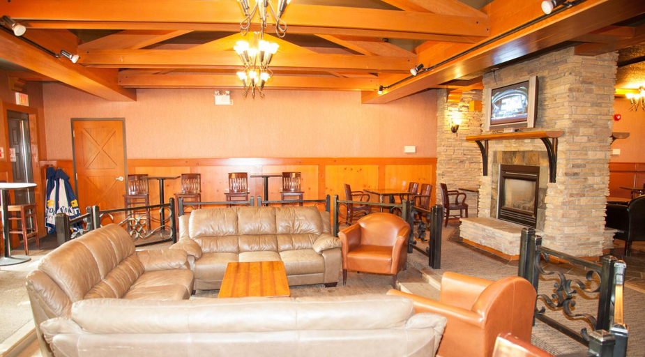 Public Area 2, Twin Pine Inn & Suites, Division No. 14