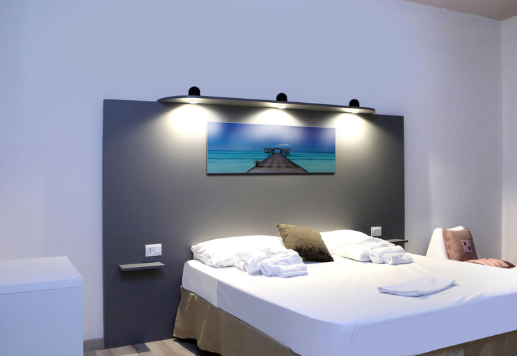 Bedroom 2, Residence Corso Europa, Piacenza