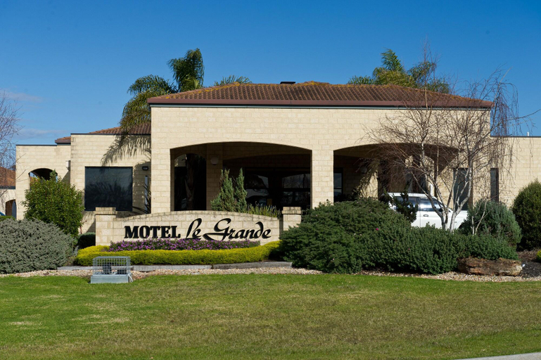 Exterior & Views 3, Motel Le Grande, Albany