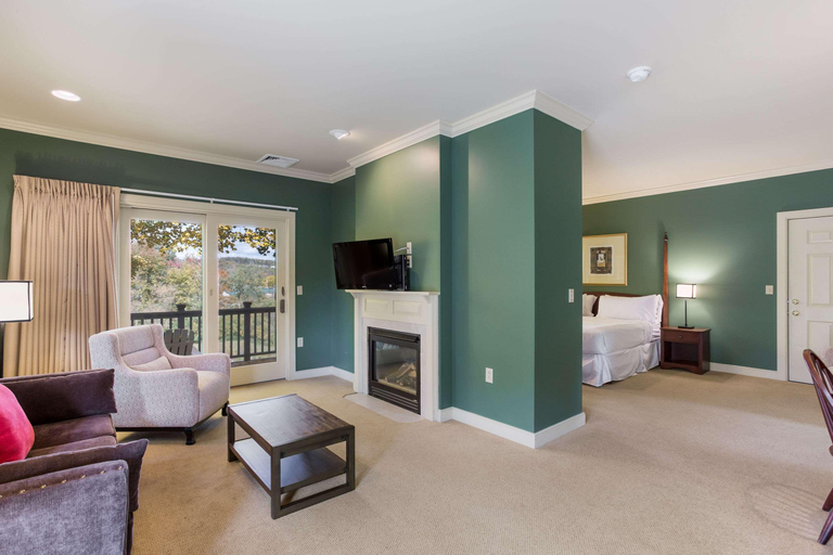 Public Area 2, The Palmer House Resort, an Ascend Collection Hotel, Bennington