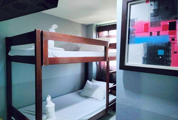 Bedroom 5, RedDoorz @ Villa E Mansion Vigan, Vigan City