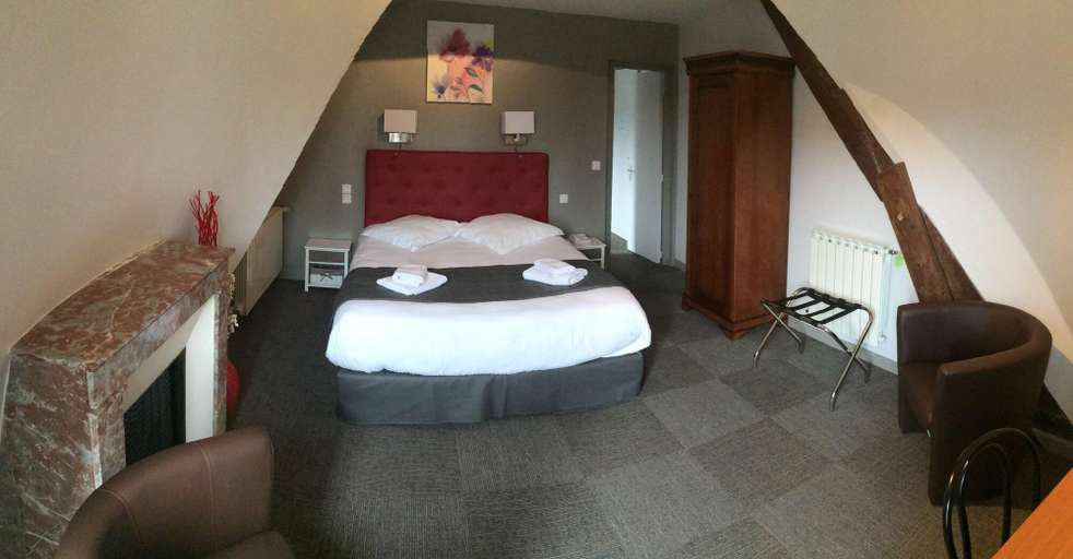 Bedroom 3, Aviation Hotel, Puy-de-Dôme