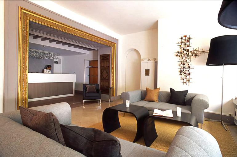 Public Area 4, Le Prieure - Relais & Chateaux, Gard
