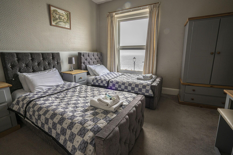Bedroom 4, The Central Hotel, Conwy