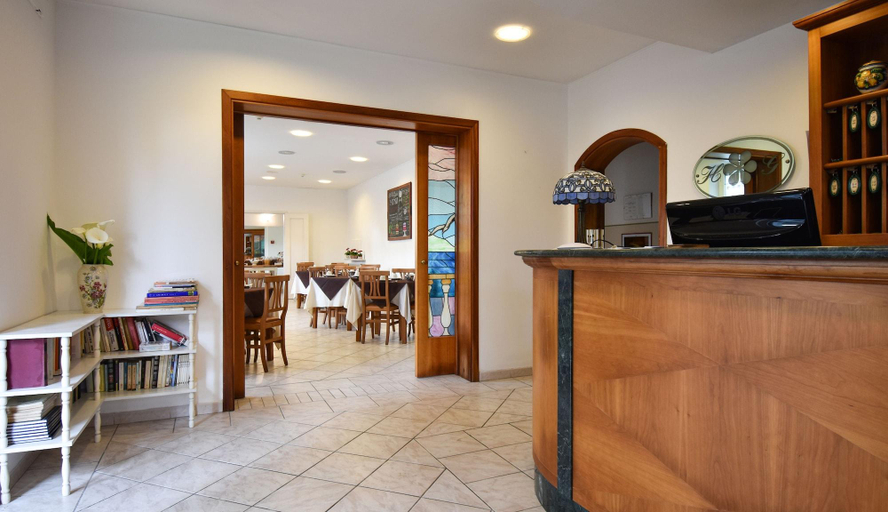 Public Area 2, Hotel Villa Giada, Massa Carrara