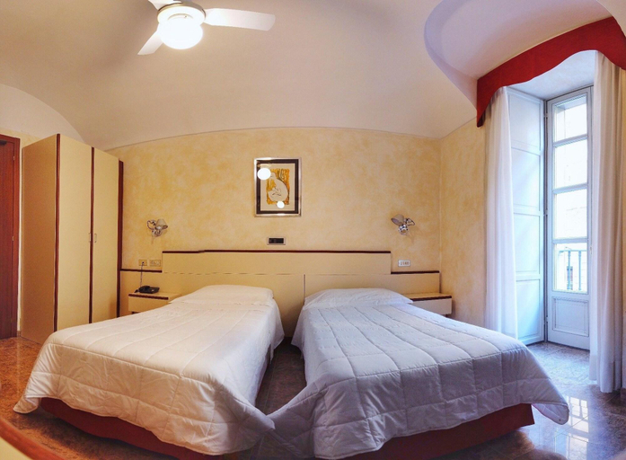 Bedroom 4, Le Petit Hotel, Torino
