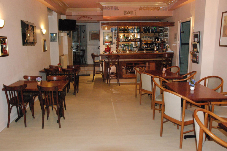 Food & Drinks 5, Hotel Acropolis, Hautes-Pyrénées