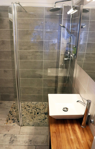 Bathroom 3, Hôtel Stella Di Mare, Corse-du-Sud