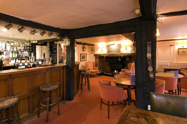Food & Drinks 5, Relaxinnz George Hotel, Oxfordshire