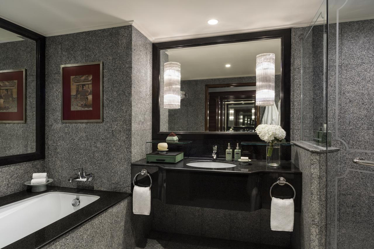 Bathroom 27