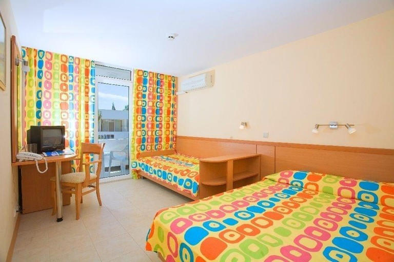 Bedroom 4, Hotel Compass, Balchik