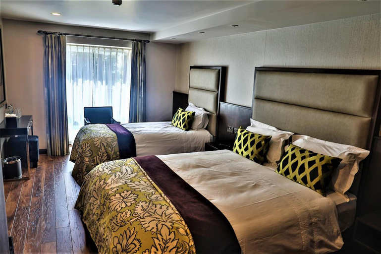 Bedroom 3, The Lansdowne Hotel, Belfast