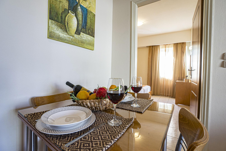 Bedroom 2, Helios Apartments, Crete
