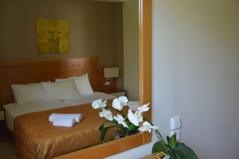 Bedroom 4, Helios Apartments, Crete