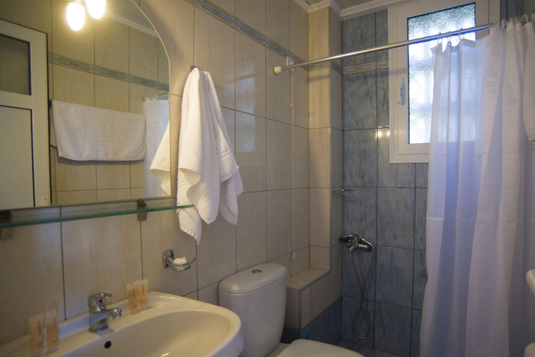Bathroom 5, Oasis Hotel, Ionian Islands