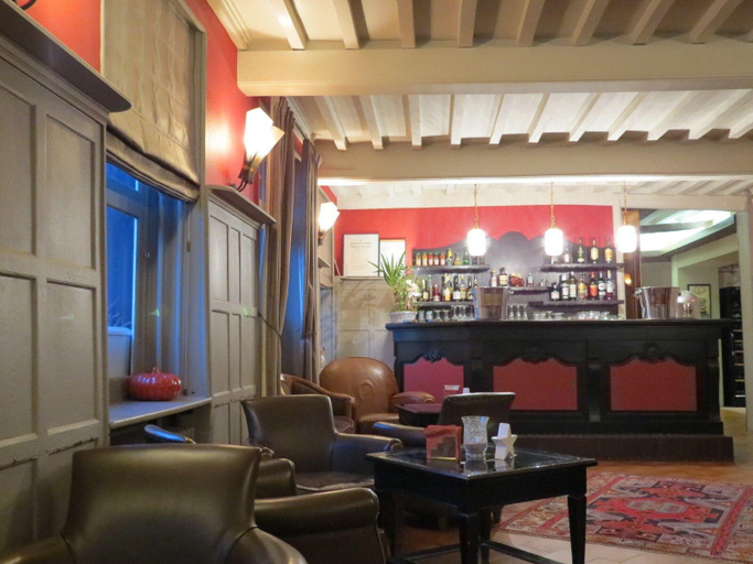 Public Area 2, Hostellerie Du Royal Lieu, Oise