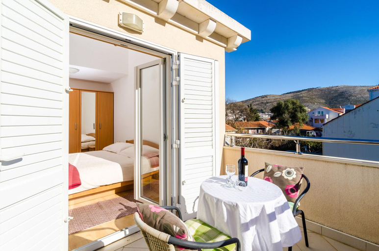 Bedroom 2, Nikola Apartments, Dubrovnik