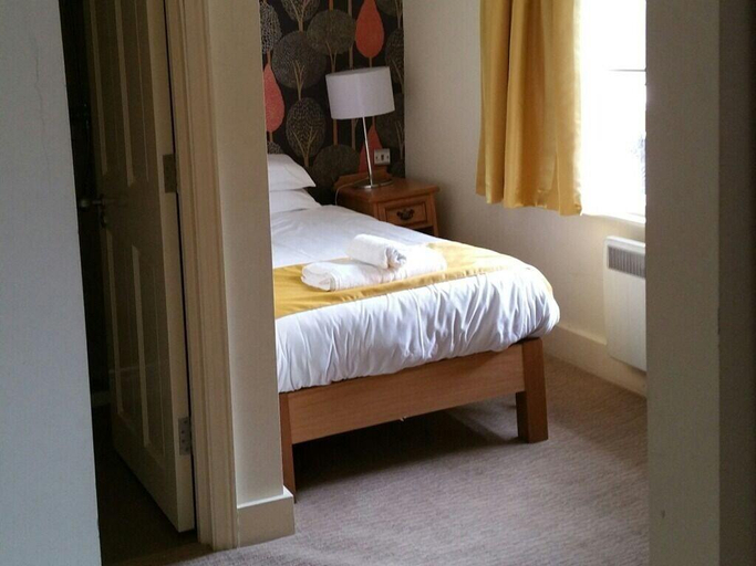 Bedroom 3, The George Inn, Slough