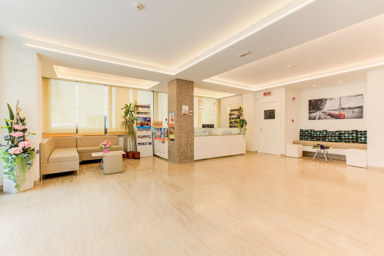 Public Area 2, Hotel Eiffel, Rimini