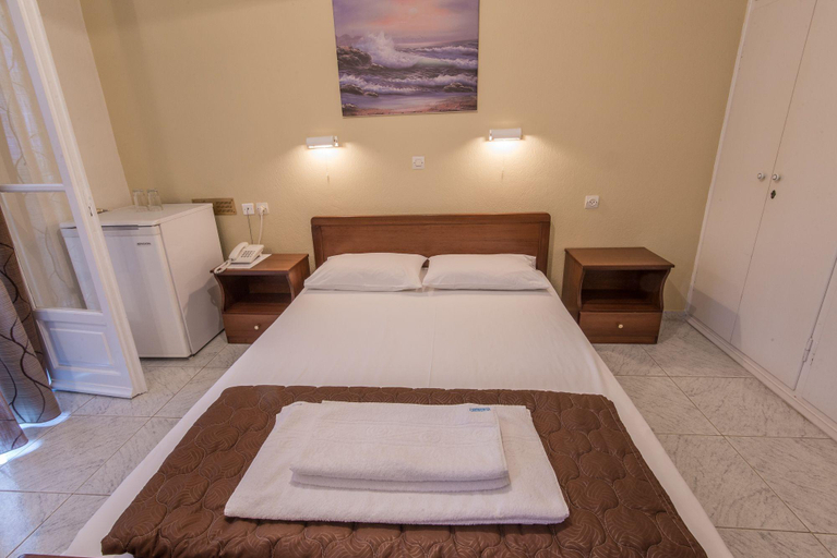 Bathroom 4, Olive Tree Hotel, Ionian Islands
