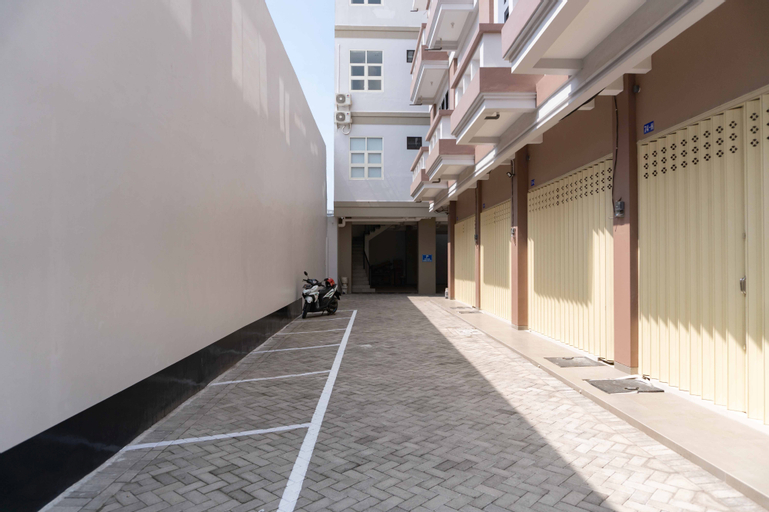 Sans Hotel Rajawali Surabaya, Surabaya