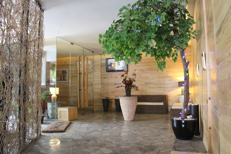 Chara Hotel, Bandung
