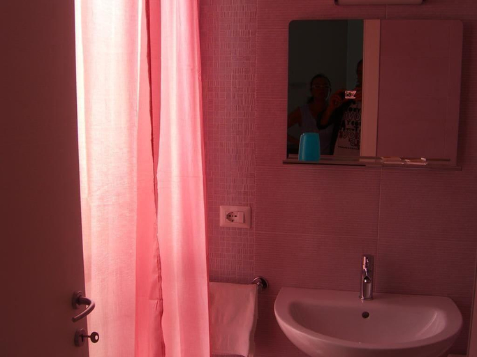 Bathroom 4, Flaminio Hotel, Rimini