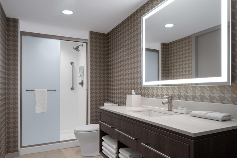 Bathroom 4, Home2 Suites Des Moines at Drake University, Polk