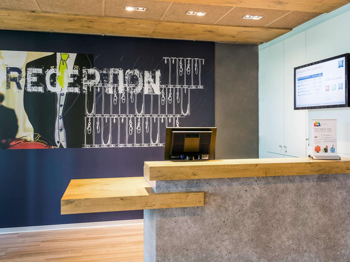 Public Area, ibis budget Caen Mondeville, Calvados