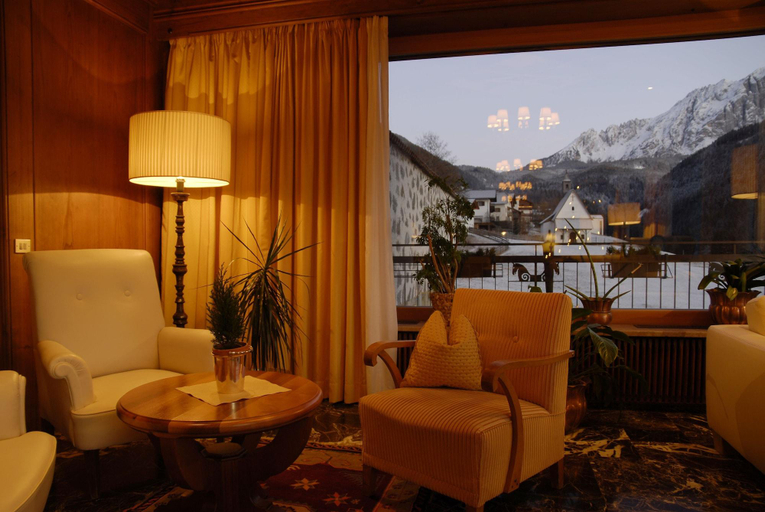 Public Area 4, Romantik Hotel Post Weisses Rössl, Bolzano