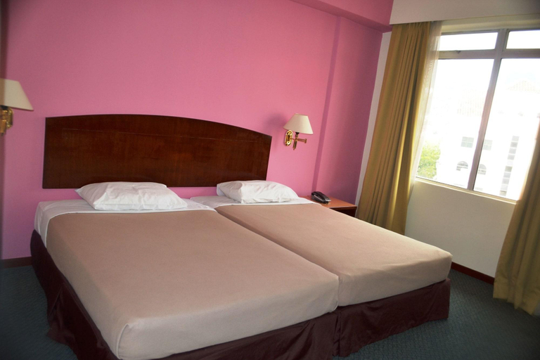 Bedroom 2, Hotel Caliber, Kuala Lumpur