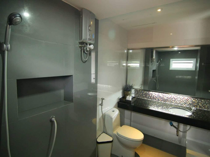Bathroom 4, Smith Residence, Muang Surat Thani