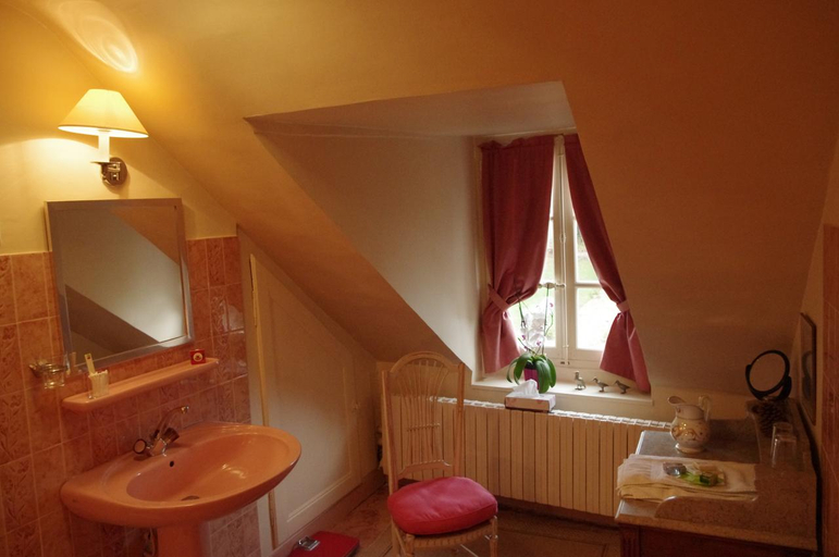 Bathroom, Logis Domaine De Chatenay, Sarthe