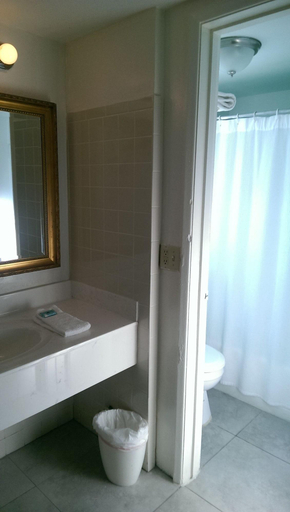 Bathroom 4, Boca Inn, Palm Beach