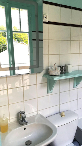 Bathroom 5, Chambres d'hôtes Les Damiers, Val-d'Oise