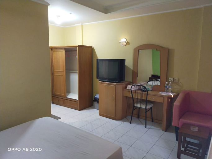 Dining Room 17
