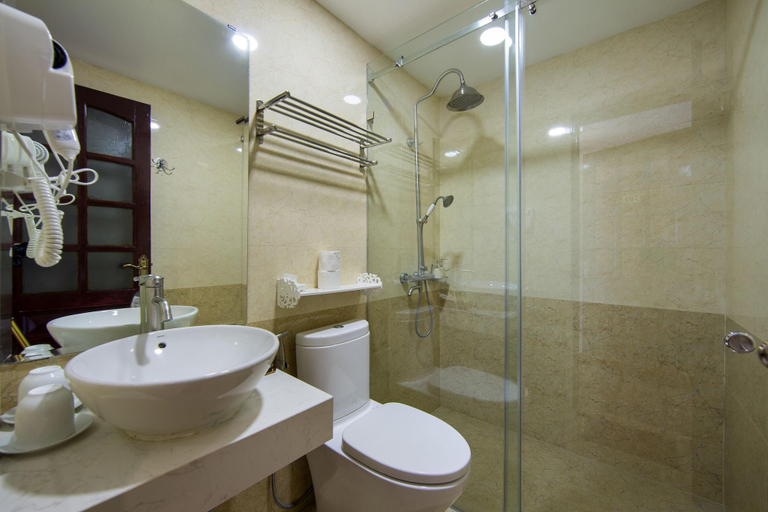 Bathroom, S Central Hotel & Spa, Hoàn Kiếm
