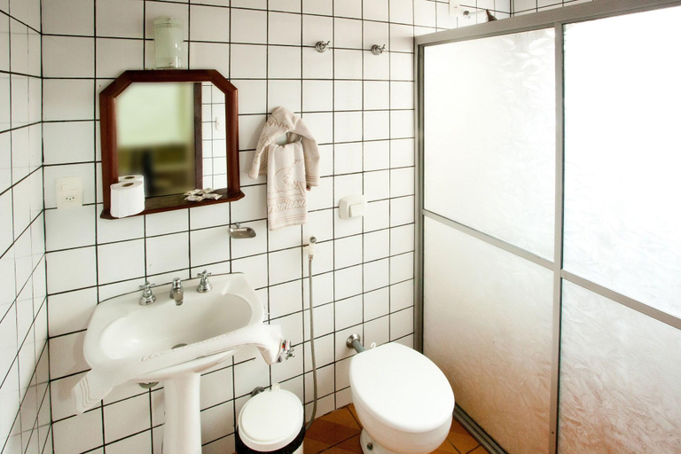Bathroom 4, Tropicanas Apart Hotel, Florianopolis
