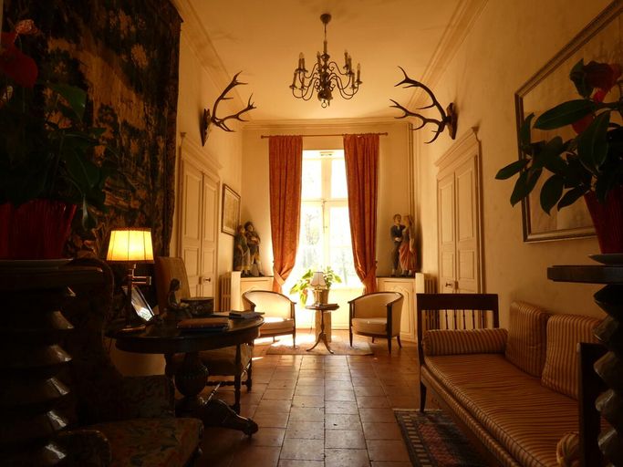 Public Area, Logis Domaine De Chatenay, Sarthe