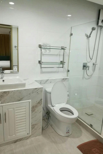 Bathroom 5, Le Vanvarothai Saladaeng Residence, Bang Rak