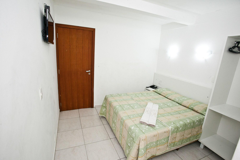 Bedroom 2, Tropicanas Apart Hotel, Florianopolis