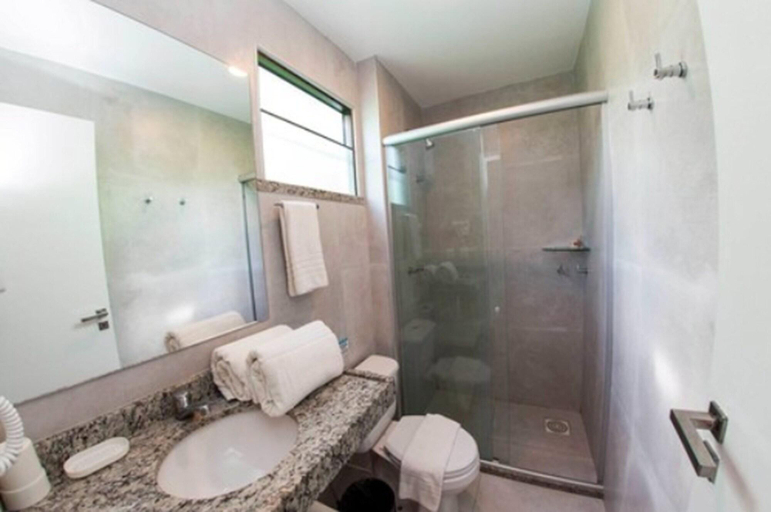 Bathroom, Duro Beach Garden Hotel, Caucaia