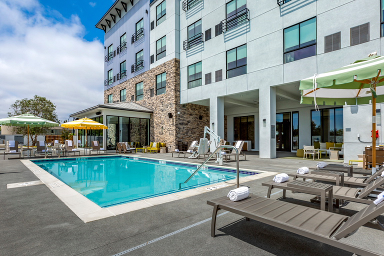 Sport & Beauty 3, Hotel Centro Sonoma Wine Country, Tapestry Collection Hilton, Sonoma
