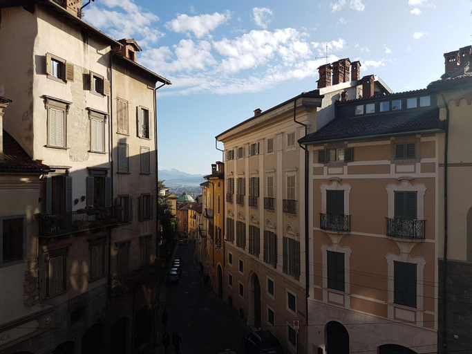 Up Town B'n'B Bergamo, Bergamo