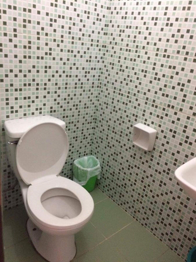 Bathroom 5, InnBox Bed & Bath, Panglao