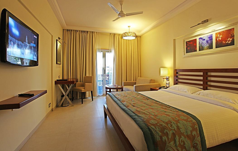 Bedroom 3, Evershine - A Keys Resort, Satara