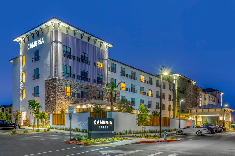 Exterior & Views 2, Hotel Centro Sonoma Wine Country, Tapestry Collection Hilton, Sonoma