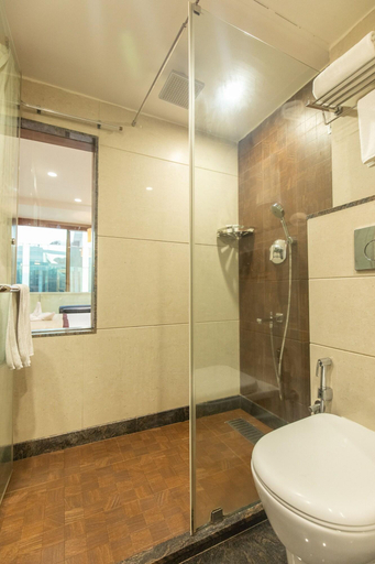 Bathroom 5, Hotel Sandy's Tower, Cuttack