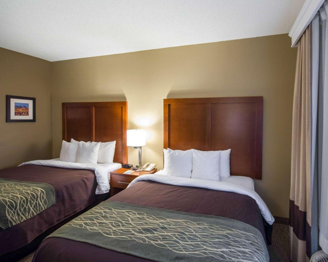 Bedroom 3, Comfort Inn & Suites Red Oak - Dallas Area, Ellis
